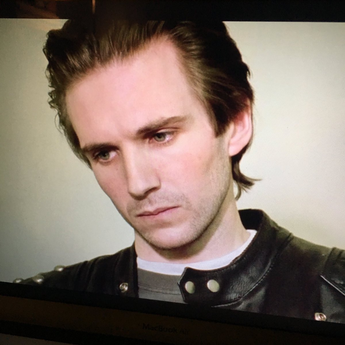 young ralph fiennes