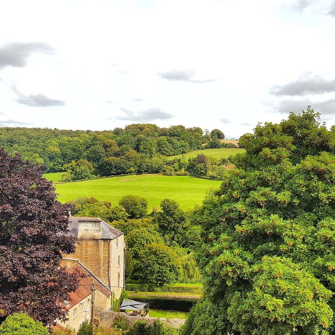 Hello! How is the week going? 
Here is a lovely view of the Limpley Stoke Valley, a stunning location at only four miles from the centre of #Bath. The sunny weather is ideal to have a drink in our terrace.
Book your accommodation with us! For more info, visit our website.