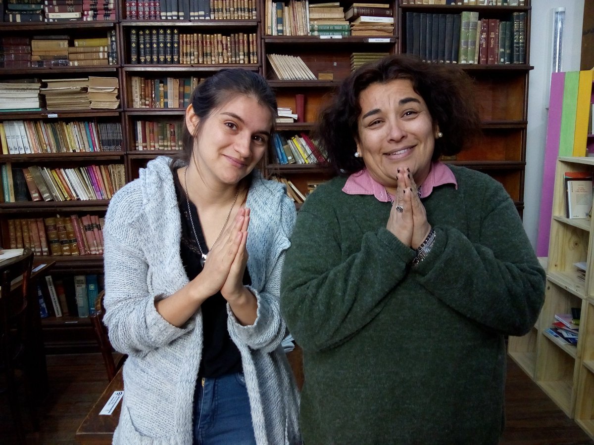 bpmitre's tweet photo. @flaviapittella @MargaretAtwood @radiomitre Convencí a mis niñeras de libros que intercedan por mí. ¿Vas a decirle que no a éstas caritas? https://t.co/5WYzqcw5gB