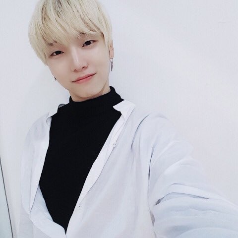 DmVpzOUUUAAA9Ex?format=jpg