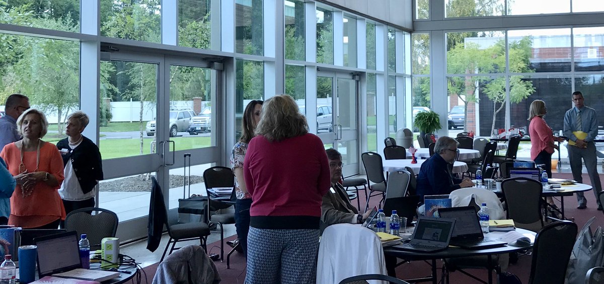 team building aktivity speed dating