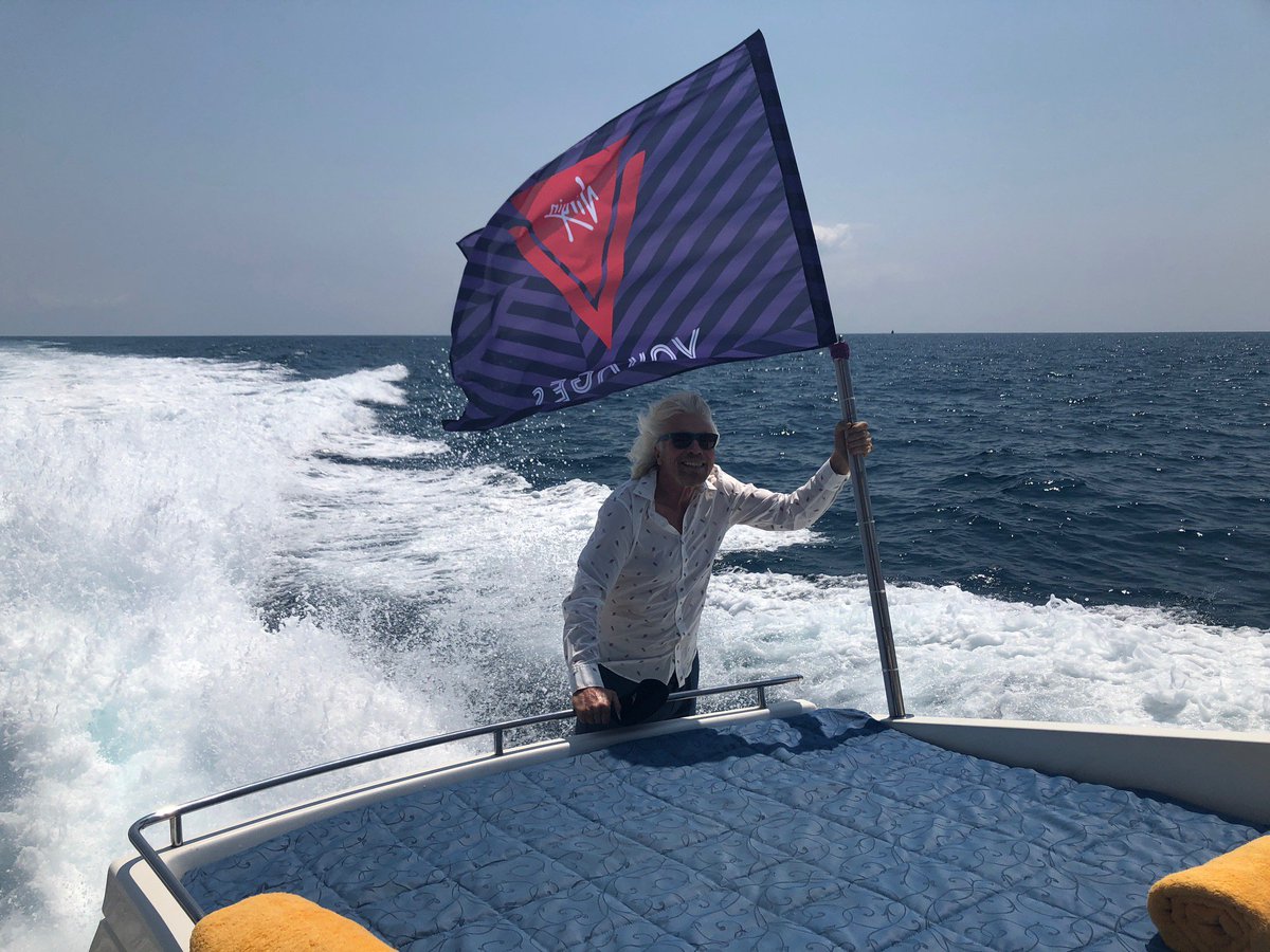 richardbranson: What dreams are you building? Keep working at them, and I’m sure they can turn into reality one day virg.in/3dC