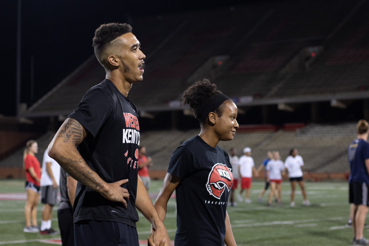 wkufca's tweet photo. Couldn’t ask for a better way to start the fall...
Big thanks to @cfabgky, @KONAICE BG and all those who came out to have fun!
📸 @hannah_jo21 
#wkufca #hehasdonegreatthings #kickball #firstfcahuddle #fca #wku #hilltoppers https://t.co/ImBGT4Wosy