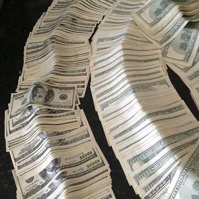 ChikeUb's tweet photo. Making money can be so hard especially today! Click the 🔗 in my bio to learn how I make 💵💵easily into my account daily! @chikeub 📷: @chikeub

#earnmoneyonlineinusa #earnmoneyonlineusa  #earnmoneyonlineeasily #earnmoneyonlinefree #earnmoneyonline #earnmoneyonlinefromhome https://t.co/iWb3B2MXyI