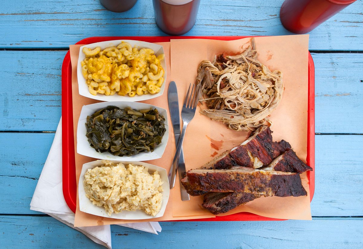 Whole hog is an American tradition — so why is it stuck in the South? eater.com/2018/9/5/17795…