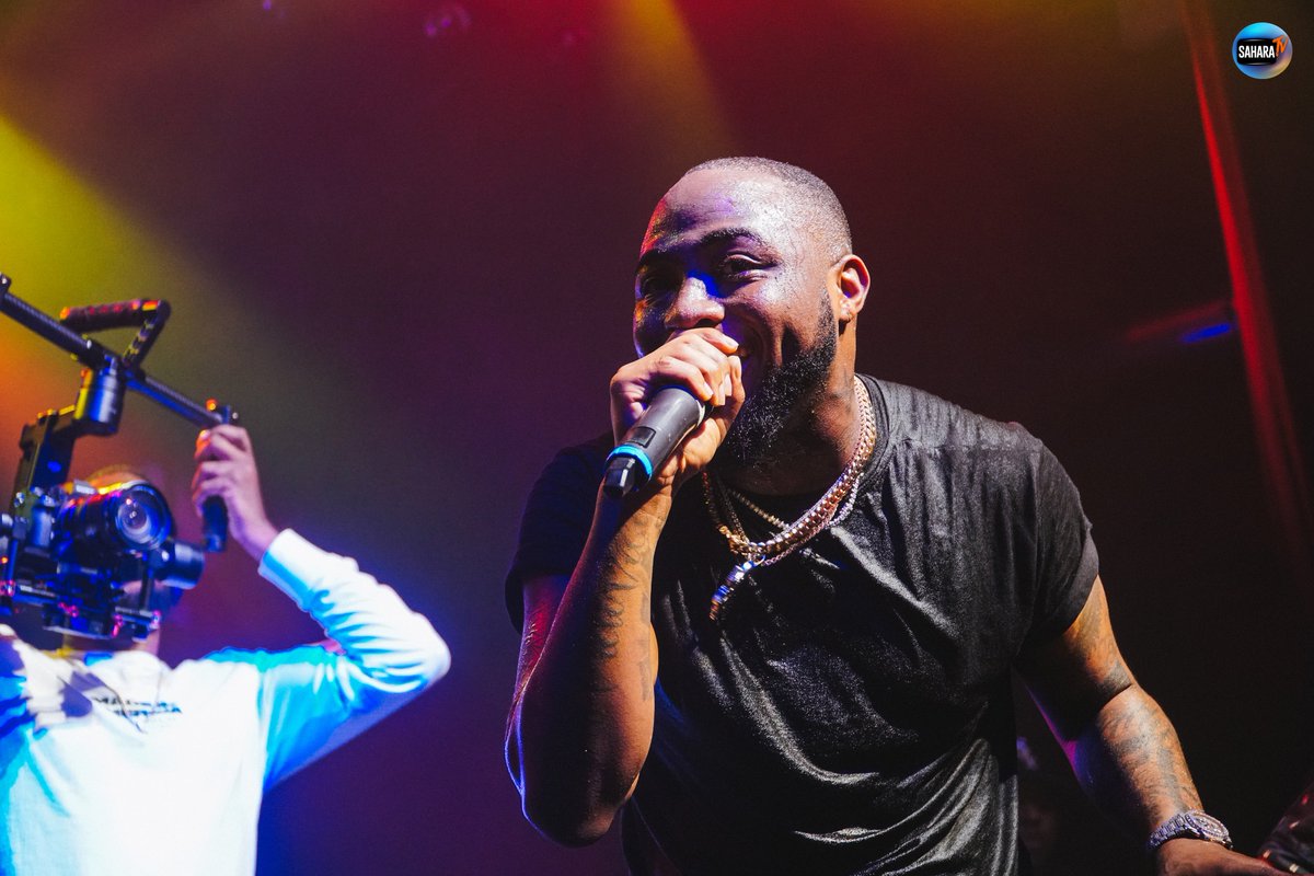 SaharaReporters's tweet photo. #LOCKEDUPTOUR RECAP: International Nigerian superstar Davido gave an impressive performance during his Locked Up US Tour, New York City stop last night at Irving Plaza. @iam_Davido @IrvingPlaza @InsideDiaspora @SaharaTV1 @LiveNation #Davido #StealthManagement #SaharaTV #FatimaPR https://t.co/282OGNosfO