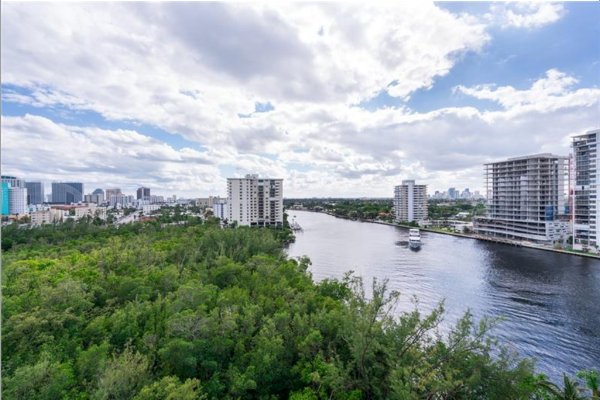 Dkhackett's tweet photo. Motivated Seller - Looking for offers! Must sell in September!  - https://t.co/E1AkmgH2pY https://t.co/AStibWiUYJ