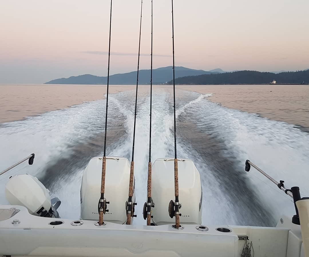 running out for a fish with a good group of guys.  #fishing #vancouverfishingcharters #vancouver #wefishhere #sunrise #tourismbc