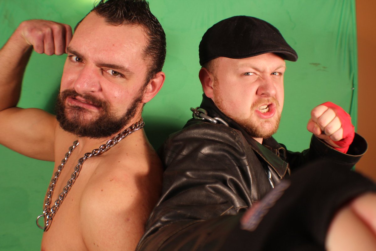 EricFreedom1's tweet photo. Looking for NEW Promo Pics to sell?  Contact Me directly if you are  interested.  Do you may have some old family pics lying around you want fixed. Here are some before and afters. #EricwillFIXyourPICS #WrestlingPromoSHots #WrestlersSellGimmicks #GimmickTable https://t.co/fAJtHox7mw