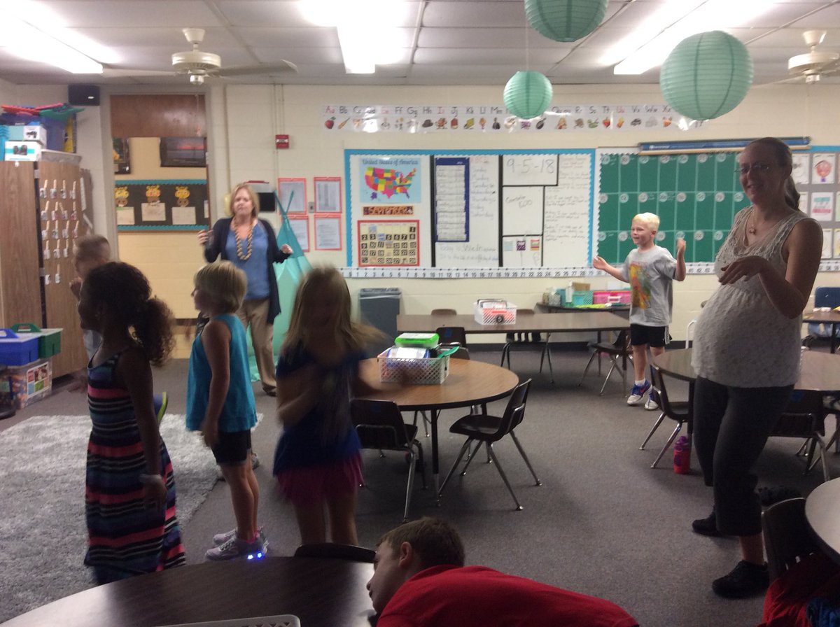 lmuellerTMP's tweet photo. When the @GoNoodle is so good your principal @kristen_kpalmer and your Ss former kindergarten teacher join to get Footloose!  #cpsbest #firstgrade #brainbreak #laughlearngrow https://t.co/TOuNzQ4iu3
