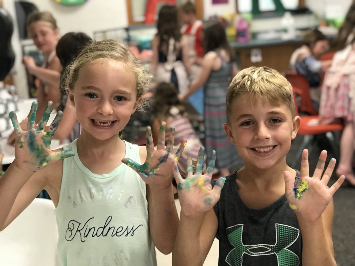 MichaudAlicia's tweet photo. Painting sketchbook covers with Hillcrest! #RaiderStrong @PCSD_HC https://t.co/oiv6k2PI7c
