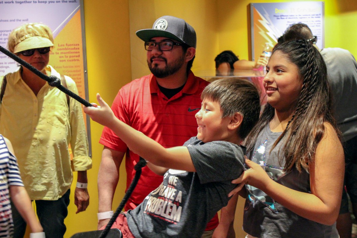 azsciencecenter's tweet photo. #FrysFreeWeekend is almost here! #DTPHX #ThingsToDo
THIS #WEEKEND, enjoy free general admission courtesy of @FrysFoodStores Sat., Sept. 8 & Sun., Sept. 9 from 8:30 a.m. - 5 p.m.
Register for tickets: https://t.co/0OeXXKcjbf
Coming? RT w/ what you're most excited to do. https://t.co/AyVBae8FzE