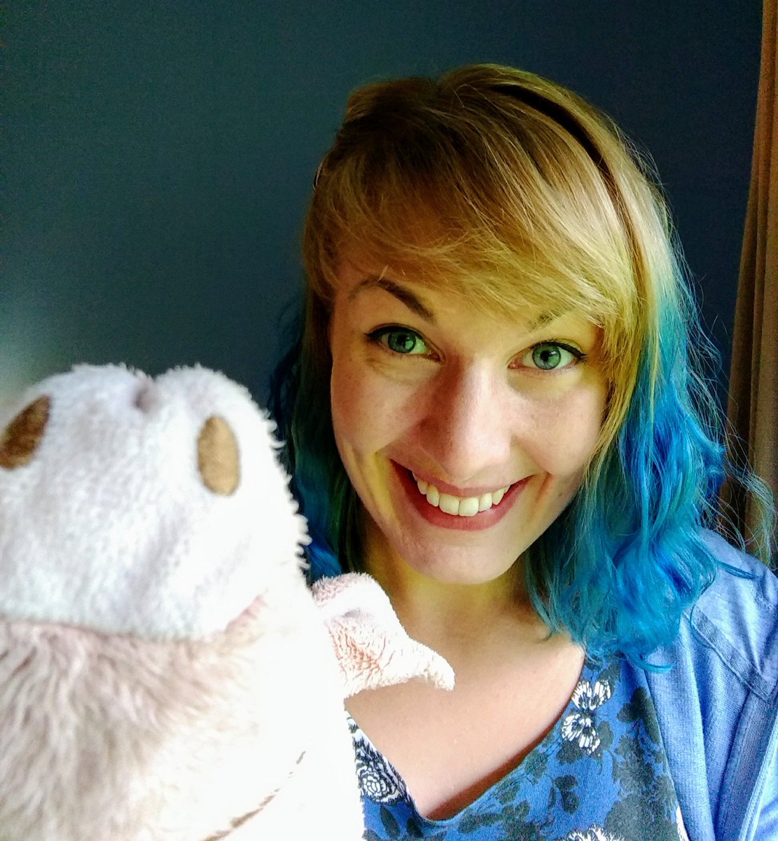 Helen Corby (He13n_C) Twitter