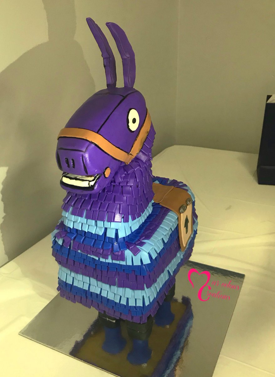 Bklyn_Mar's tweet photo. Llama #customcake #fortnite #lootpinata #cake #bday #fortnitefan #videogame #baker #cake #dessertmaker #candy #pinata #cakeart #cakeartist #cakedecorator #wpbcakes #southflorida #mar_velouscreations https://t.co/DjQkPsg9Dh