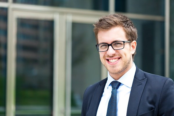 Hoe kijkt u als #intermediair aan tegen #RGS? Wij zijn benieuwd naar uw mening! #Enquete m16.mailplus.nl/genericservice…