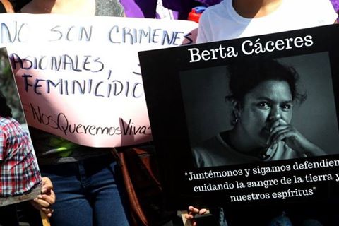 Conferencia de prensa del @COPINHHONDURAS para la presentación del sitio berta.copinh.org donde difunden información sobre las empresas, el financiamiento y los actores involucrados en el asesinato de Berta Cáceres
bit.ly/2oIXMrL
 #JusticiaParaBerta
 #DESACulpable