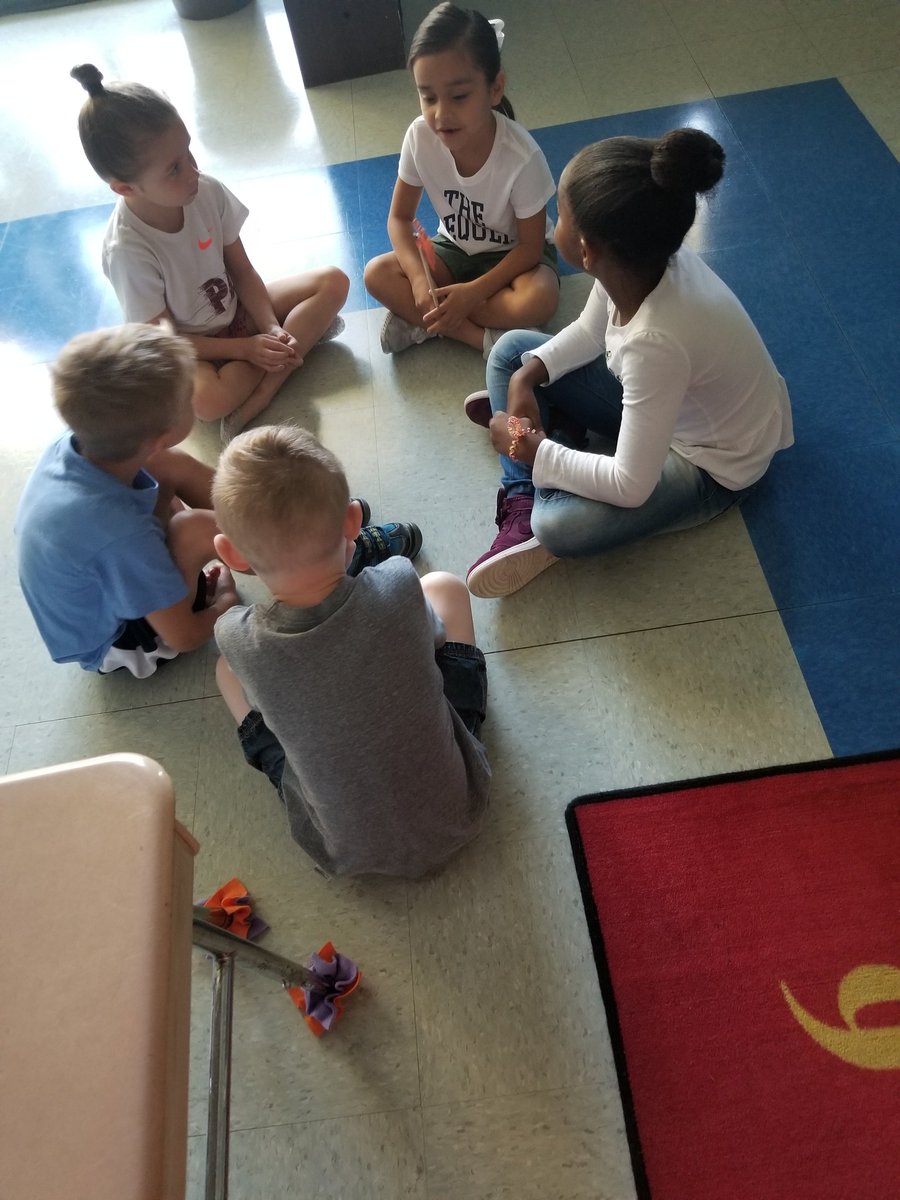 pmoylan1029's tweet photo. Had our first Socratic Seminar today! #smallgroupdiscussions #talkingsticks #firstgradeflow https://t.co/3x37Qjrw40