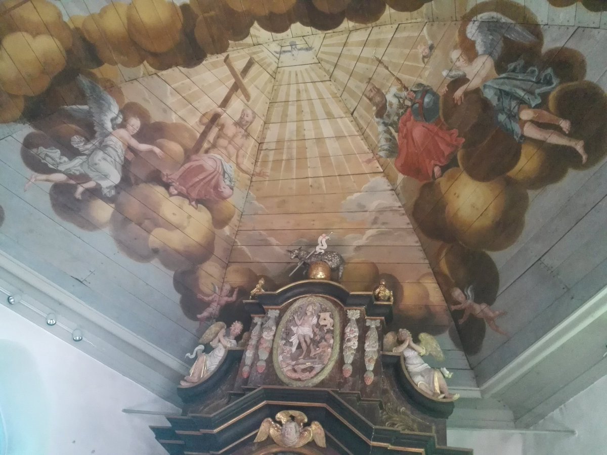 kristallnaach's tweet photo. #Borgvik's #Kyrka musste ich mir unbedingt anschauen..von aussen und auch drinne..feiert sie doch dieses Jahr ihr 300-jähriges und hat eine grandiose Deckenmalerei..
#Schweden 🇸🇪 #Elchenländle https://t.co/FW338nvZtz