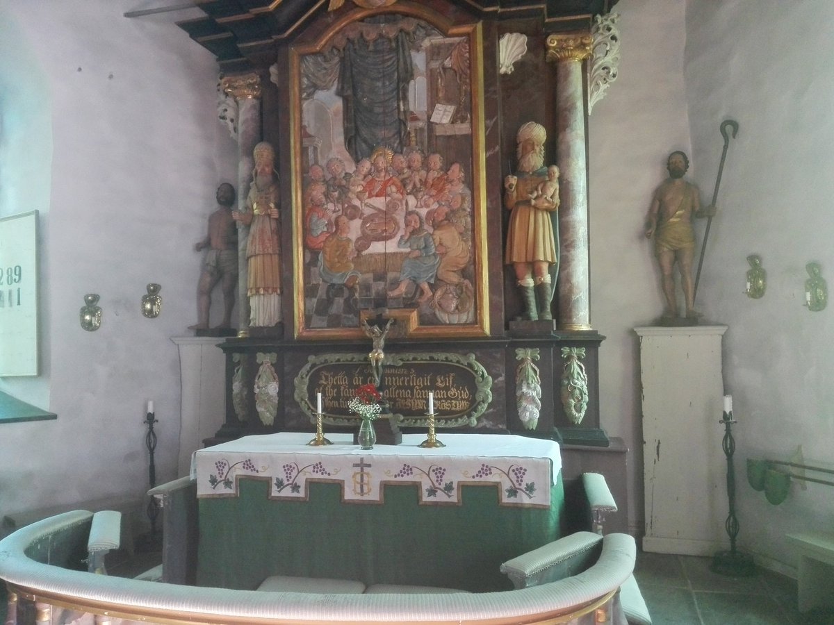 kristallnaach's tweet photo. #Borgvik's #Kyrka musste ich mir unbedingt anschauen..von aussen und auch drinne..feiert sie doch dieses Jahr ihr 300-jähriges und hat eine grandiose Deckenmalerei..
#Schweden 🇸🇪 #Elchenländle https://t.co/FW338nvZtz