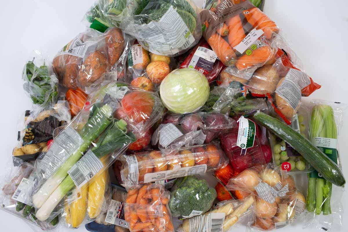 Want to tell supermarket CEOs to ditch pointless plastic packaging? Here's a letter you can send 'em at the click of a button… bit.ly/2CmnYBV
