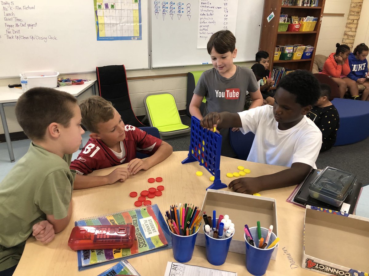 GeckosJE's tweet photo. When the heat index is too high to play outside, we pull out board games, blocks and cards for some old fashion fun @GreerElementary #cooperation #techfreefun #indoorrecess https://t.co/9ld2iyTFp2
