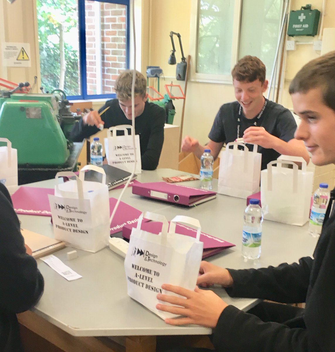 TwynhamDT's tweet photo. Y12 Product design students making a fantastic start to the new academic year...inventors in the making #twynham #alps2 #productdesign #inventingtheimpossible https://t.co/XzApfI57zv