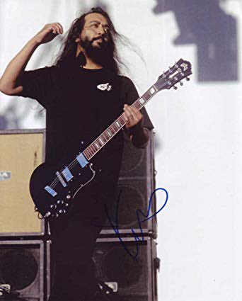 Happy belated birthday to the most underrated guitar player on earth, Kim Thayil of Soundgarden 