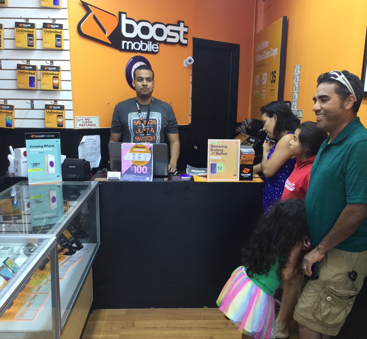 4 line family plan starting ! #NEhustle @shawnatspg @JayMiglionico