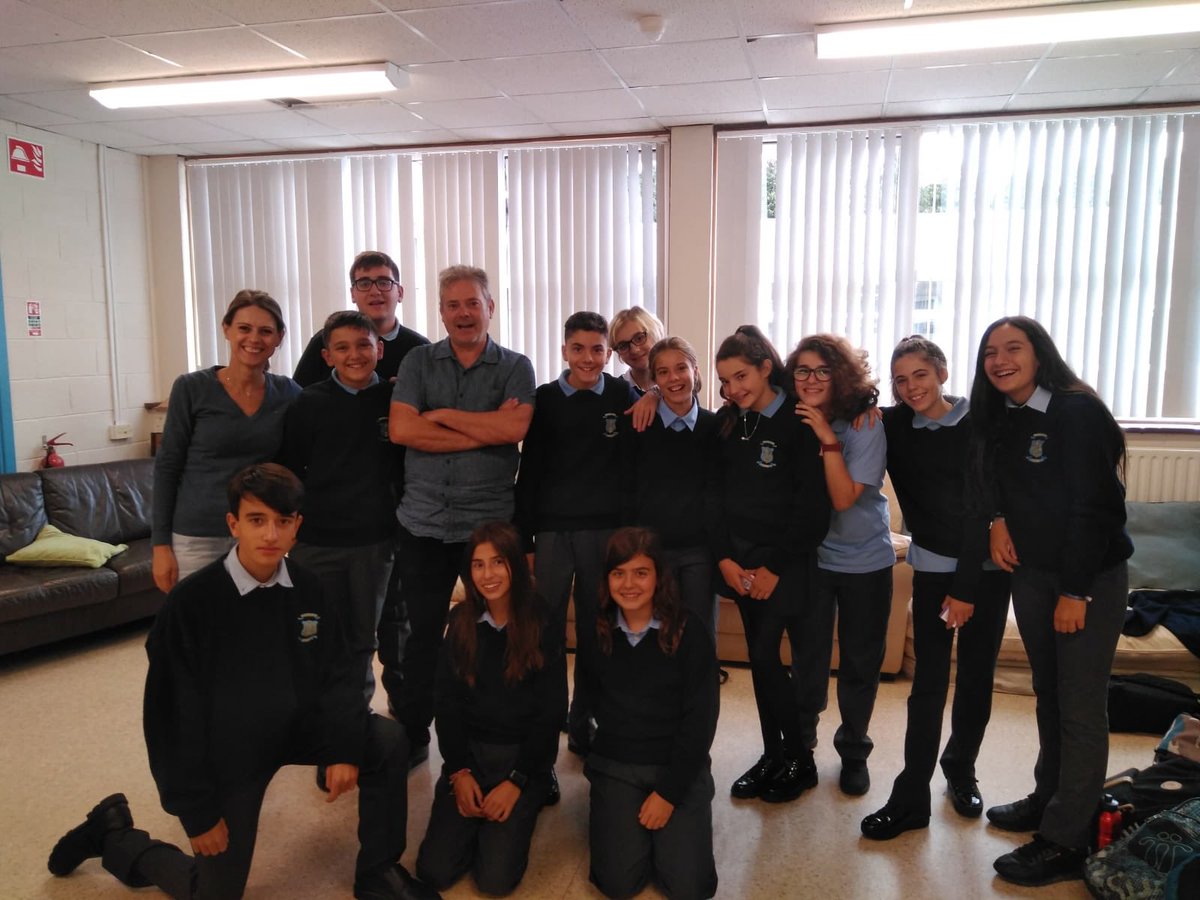 salesianosatoch's tweet photo. #Secundaria : nuestros alumnos comenzando la inmersión lingüística en los colegios  @TemplemichaelC y @Grangeprimary . https://t.co/YOuQugrL2F