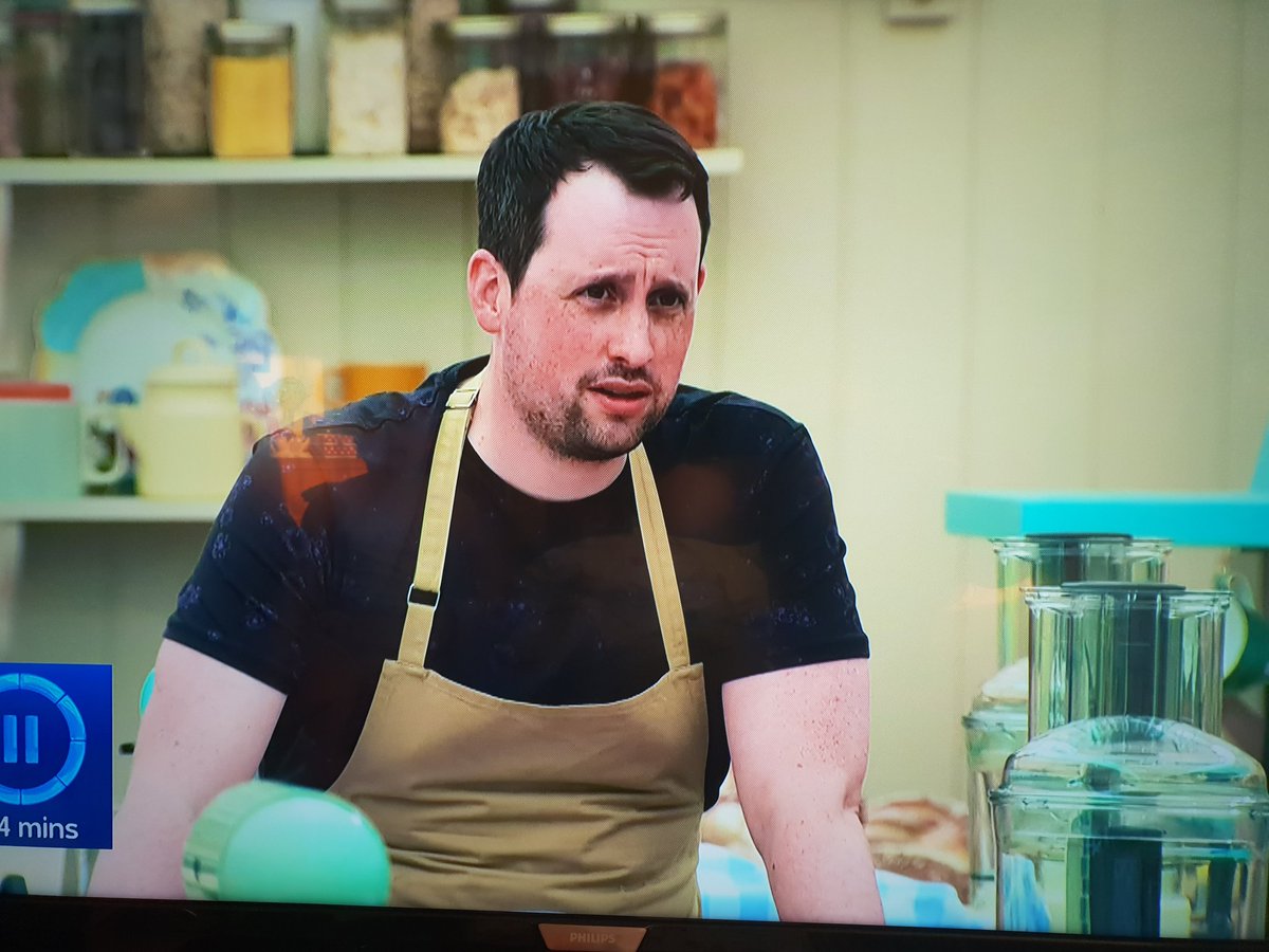 .<a href="/Robbie9Fowler/">Robbie Fowler</a> loving how well you're doing on bake off Rob!