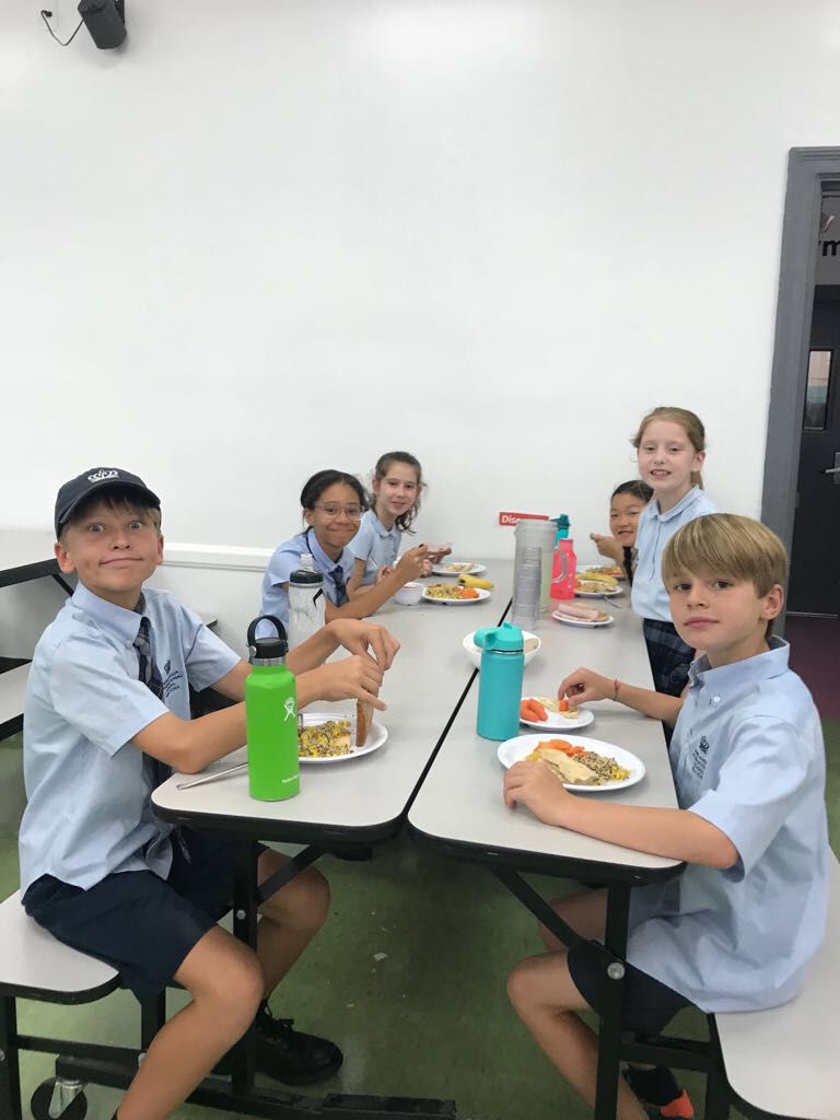 NAISNY's tweet photo. Upper school enjoying the new and improved cafeteria! #nomoreplastic #healthyeating #cafeteriaupgrade https://t.co/xAX6d8P8Vs