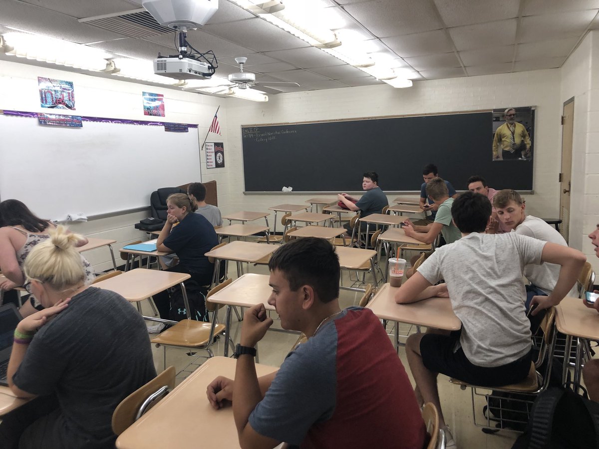 KellyAnnMoran's tweet photo. Knowledge + Power = Progress
Ignore today’s stress and focus instead on the beauty of learning something new.
#knowledgepowerprogress
#learnforyou
#WeAreChardon @ChardonSchools https://t.co/XposeIlYjH