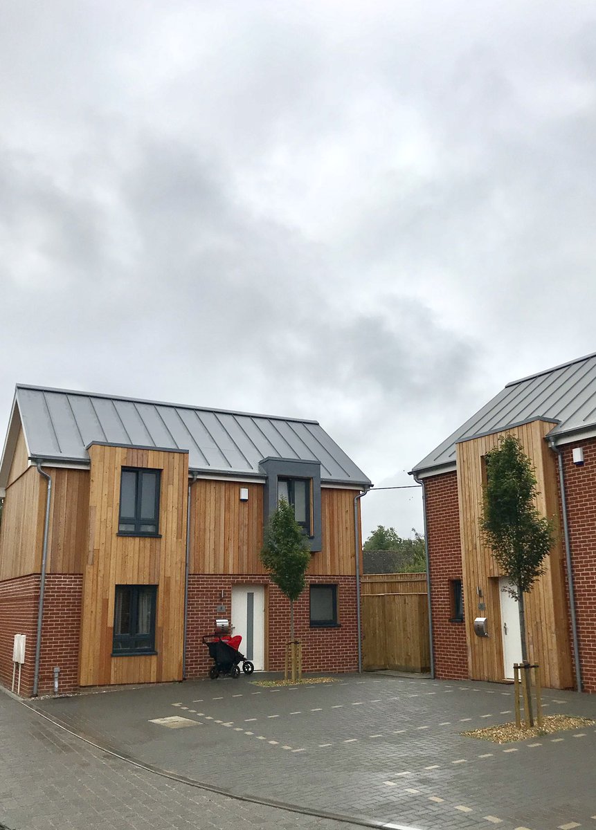 ea_roofing's tweet photo. Residential project, Woodbridge, Suffolk #zincnotzinc #earoofing #danosauk #danosatechnical #singleplymembrane #danopolhsf 
#standingseam #flatroofingipswich #flatroofingwoodbridge #flatroofingsuffolk https://t.co/qkuQE3XaUF
