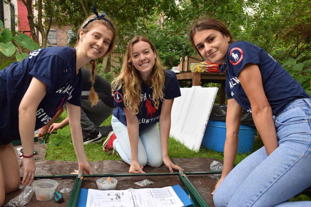 CitizensNYC's tweet photo. As summer is coming to an end, Ralph Lauren volunteers helped prepare West 132nd Community Garden for the winter season by building a new greenhouse! #RLGivesBack #LoveYourCity https://t.co/Ix4Mcz1qBO