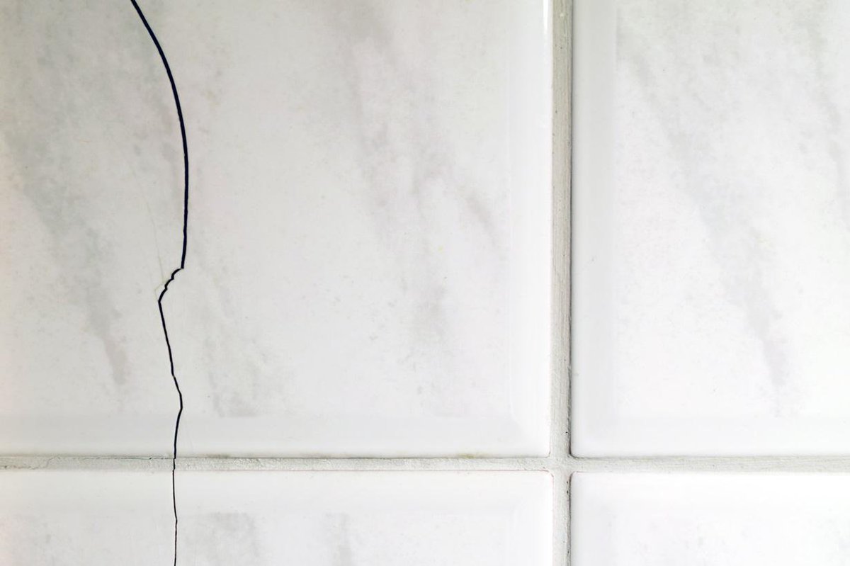 MAPEIUSA's tweet image. Why did my tiles crack? Learn about "Crack Isolation Basics" from Dan Marvin, MAPEI's Director of Technical Services: bit.ly/2wMgh1N
#crackisolation #tile #whytile #installation #flooring #renovation #restoration #repair #MAPEIUSA #TechTalkblog