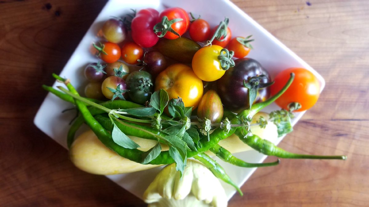 Hope you are having a bountiful week! Come in and let us treat you to some beautiful #farmtofork dishes! <a href="/Lapellah/">Lapellah</a> #farmtotable #freshandlocal