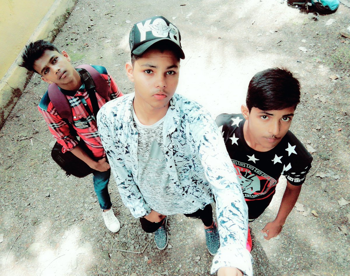 samwel_zaheer's tweet photo. #samwelzaheer #samwelsquad #onedirectionmodels #Brotherhood #Brothers #BackTheBlue #fashion #fashionblogger #fashionnova #like4like #likeforfolow #LikeForLikes #follobackforfolloback #follo4follo #follwme #FolloForFolloBack @SamwellZaheer @iambohemia https://t.co/eUsf1E973C