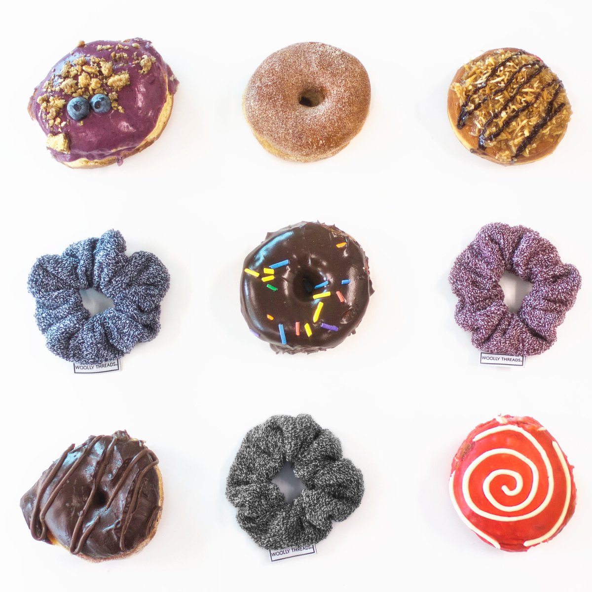 WoollyThreads's tweet image. Can you spot our NEW scrunchies? 

Coming Monday 9/10...New and Improved Original Scrunchies! Recycled, stronger elastic and a brand new heather navy color!