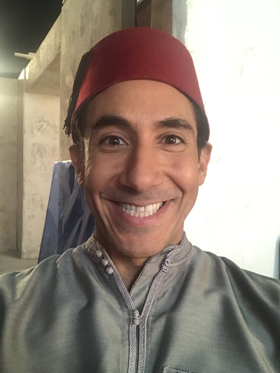 Planet_Maja's tweet image. When you ask a colleague for a behind the scenes shot of your acting &amp;amp; he takes a selfie instead - what a legend ;) @WheresWalles thanks for great time on set! #actorslife #filmingfun #acting #londonactor