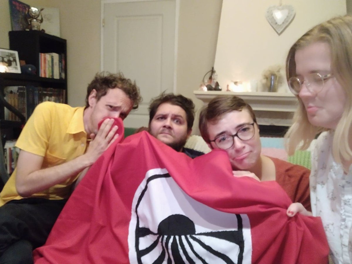 Faerune's tweet photo. Ahlala que c'est triste, notre dernière soirée #PekinExpress , la Twittosphère est en pleurs! Merci à toute l'équipe et aux candidats pour cette nouvelle saison! Et bonne finale à tous! Ici on pleure mais on se marre bien surtout 🤪🧐😭 https://t.co/XJmwgsCg7B