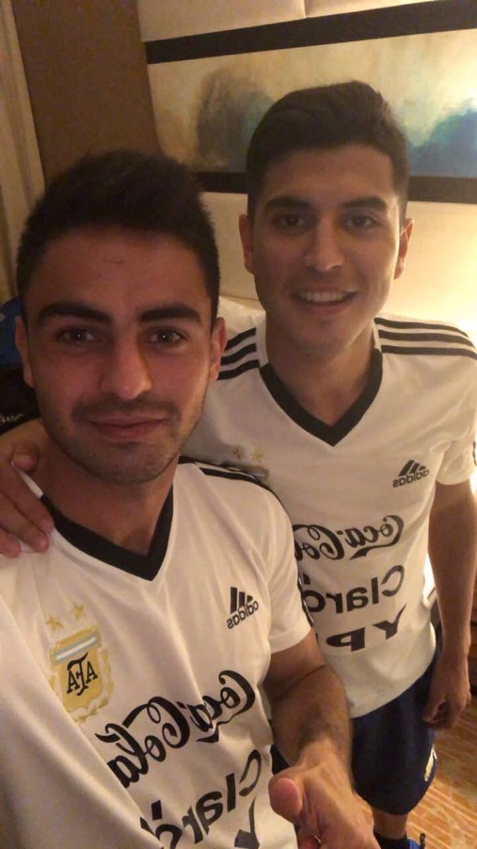 Ο χρήστης River Plate στο Twitter: &quot;#RiverDeSelección ⚪️🔴⚪️ 🇦🇷 Pity Martínez y Exequiel Palacios, en la concentración de @Argentina en Los Angeles. Este viernes, la Selección se medirá con Guatemala en el