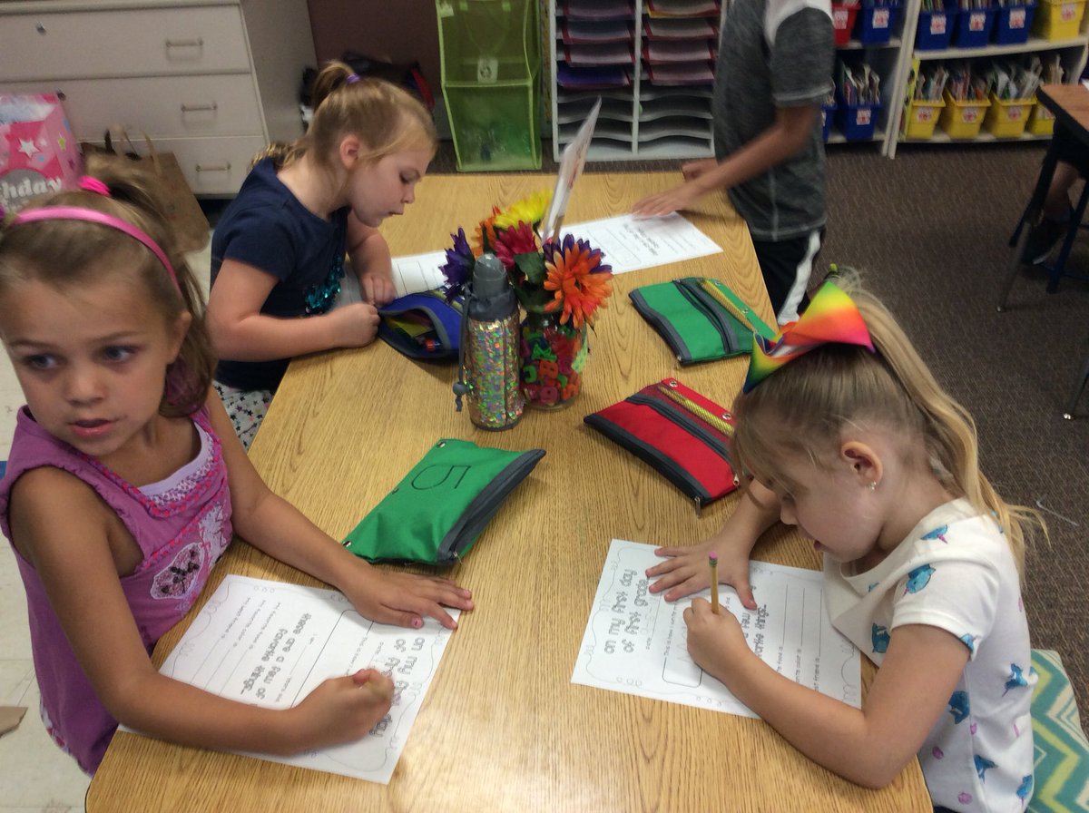 Learning about friends favorites this morning! ❤️ <a href="/KurtzElementary/">Paws the Cougar</a>