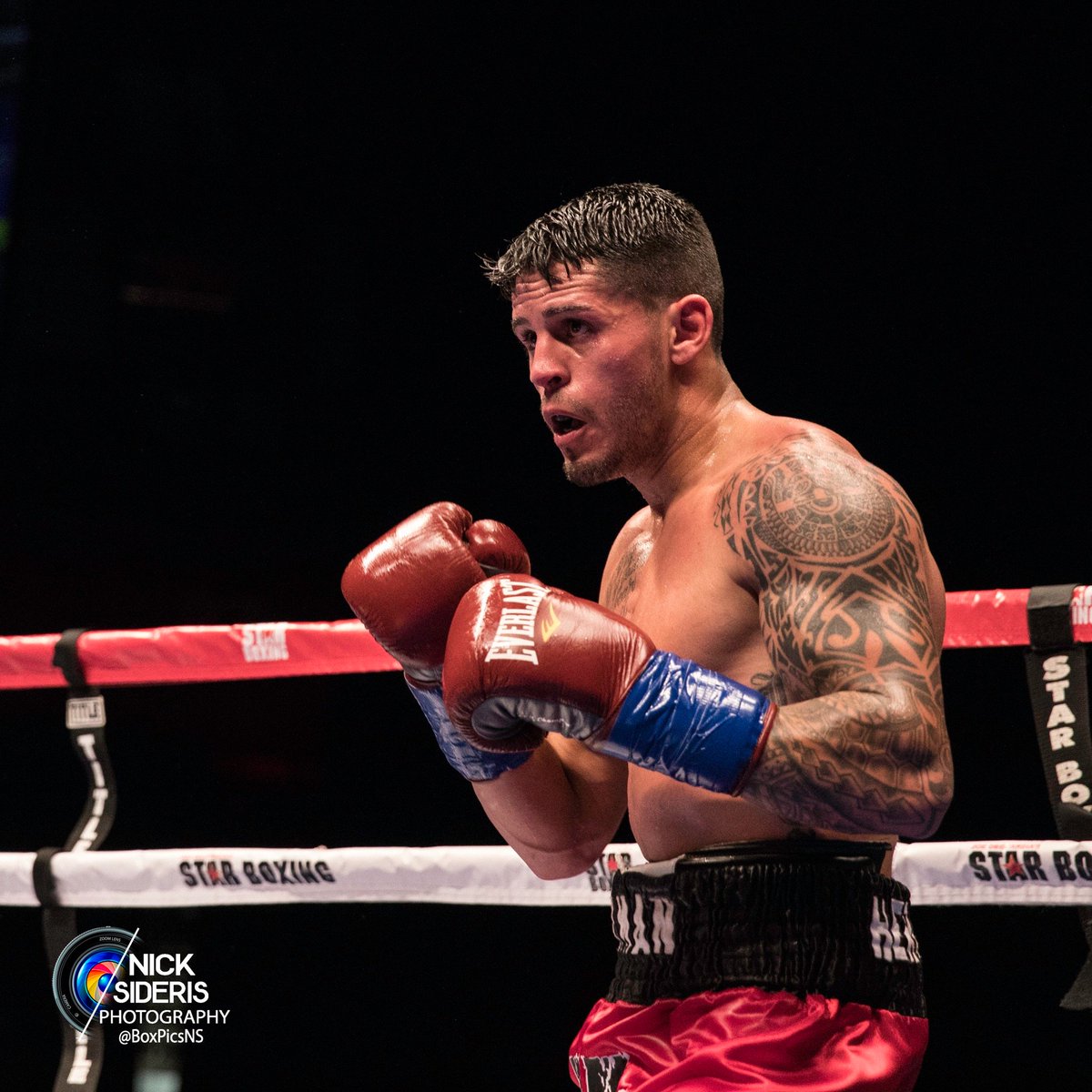 StarBoxing's tweet photo. Just over two weeks separate us from #RockinFights 32 at @TheParamountNY! We need to know, are you:
#TeamGonzalez @Elgallodanny or #TeamHernandez @JohnnyHitmanH #GonzalezHernandez @abousaboxing @universalboxing @BoxingNewsED 🎟️ https://t.co/s8xnMudk0L
📷 @BoxPicsNS https://t.co/waWFYYE3WQ