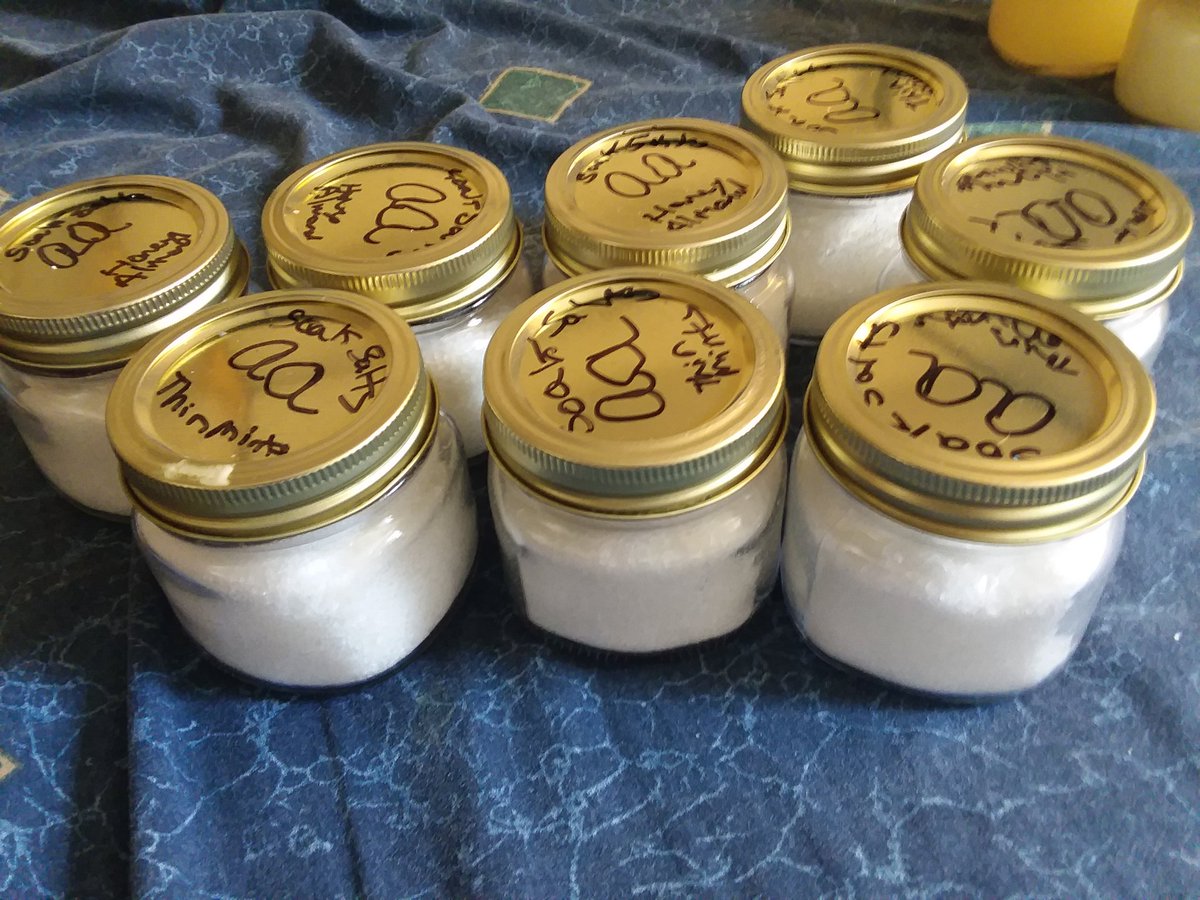 AllieTyler18's tweet photo. Shipping availiable! Home made lotions, body wash, bubble bath, and soak salts! 7.00 each or 2 for 10! 
*shipping for an additional fee, shipping fees vary based on location https://t.co/UbKpWtbCRT