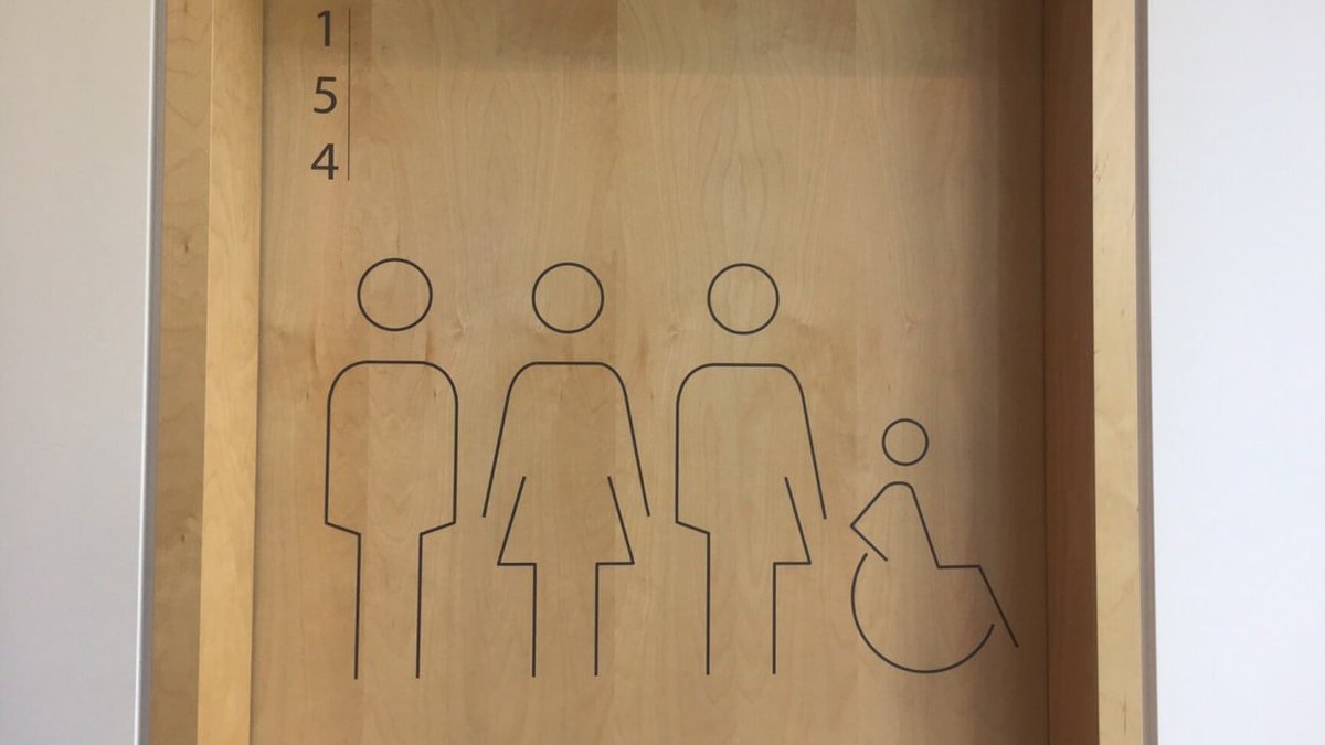 RadioCanadaInfo's tweet image. [En rappel] Les toilettes non genrées n&apos;ont jamais été aussi nombreuses dans les établissements postsecondaires de #Québec, une façon de laisser tomber les étiquettes

Le texte de @fannysamson_RC =&amp;gt; bit.ly/2M2Q5FX