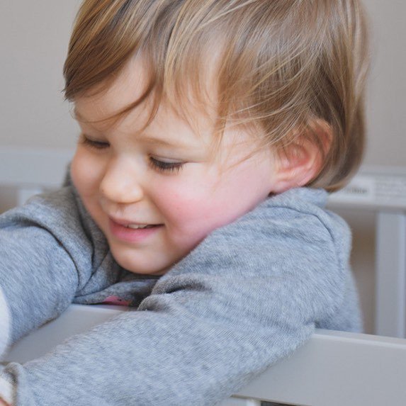 Remember that tiny infant who couldn’t even roll over? Chances are he grew overnight into a toddler right before your eyes. At some point you’ll be transitioning your toddler out of his crib and into a bed. But when’s the right time?
🛏
Size and age b… ift.tt/2Q2y7qe