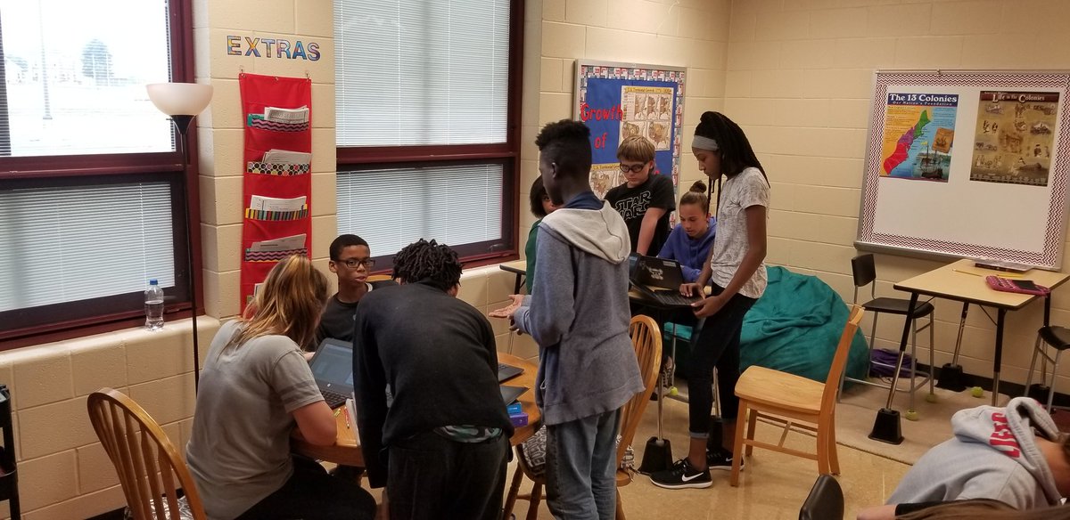 Mssnyder97's tweet image. First Quizlet Live review of the year! #cwmschangemakers #cwway @cwms_office