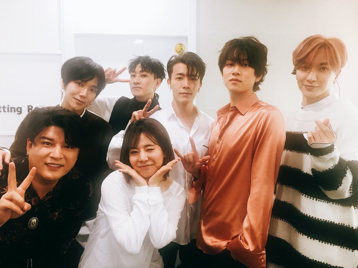 softheechul's tweet photo. god he looks so pretty in that picture... https://t.co/f85RcFT0QH