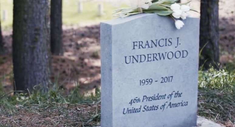 RollingStone's tweet photo. #HouseOfCards kills off Kevin Spacey's Frank Underwood in new teaser featuring Robin Wright standing over Frank's tombstone https://t.co/FlTba1OCuZ https://t.co/ORREyuTK1L