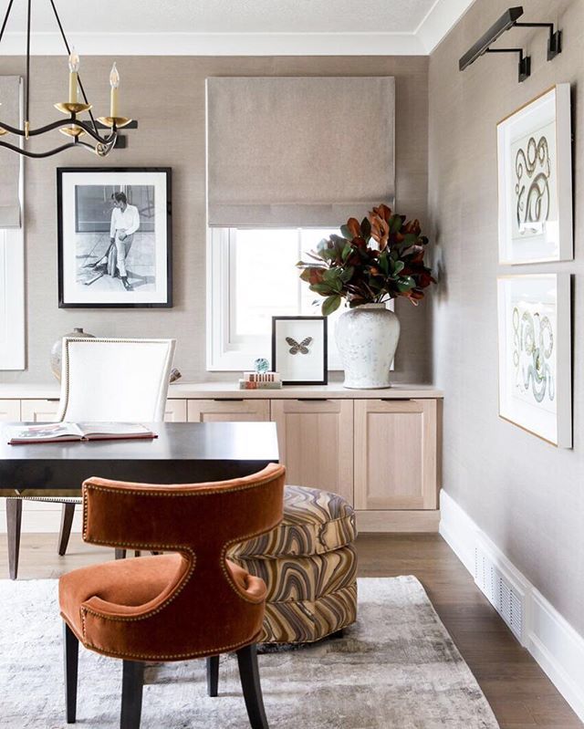 Alice Lane Home Collection on X: Is there anything more chic than an  office with grass cloth walls and mohair chairs? 😍 The Brinton's home  office still has our hearts. #ivoryhomesxalicelane #thebrinton